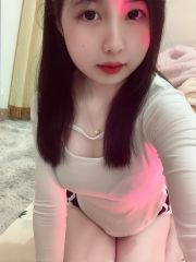 大胸情趣制服妞妞