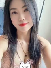 美腿美胸燕子