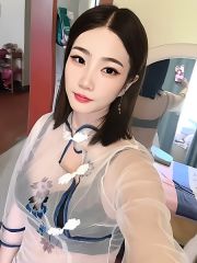 大胸翘臀风骚老师