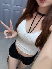 纯情性感小萌妹